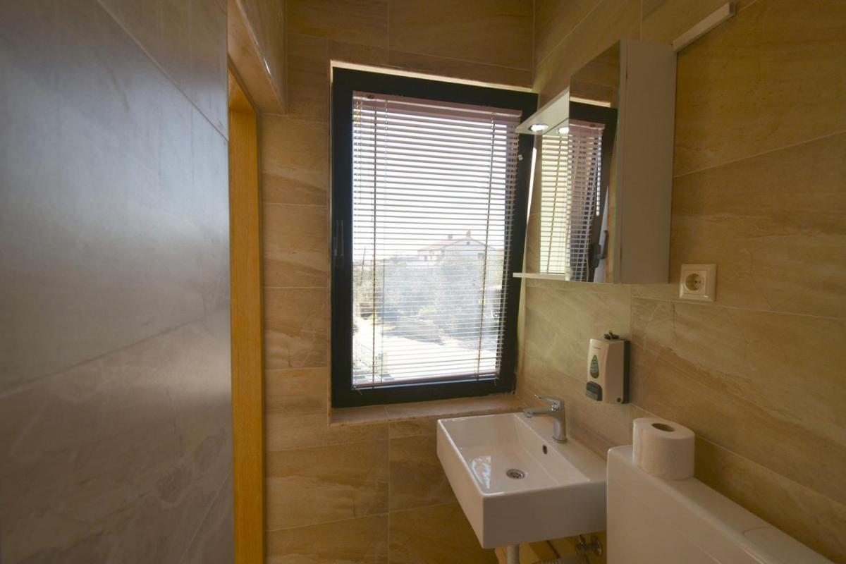 Denjak Apartments Kornić Екстериор снимка