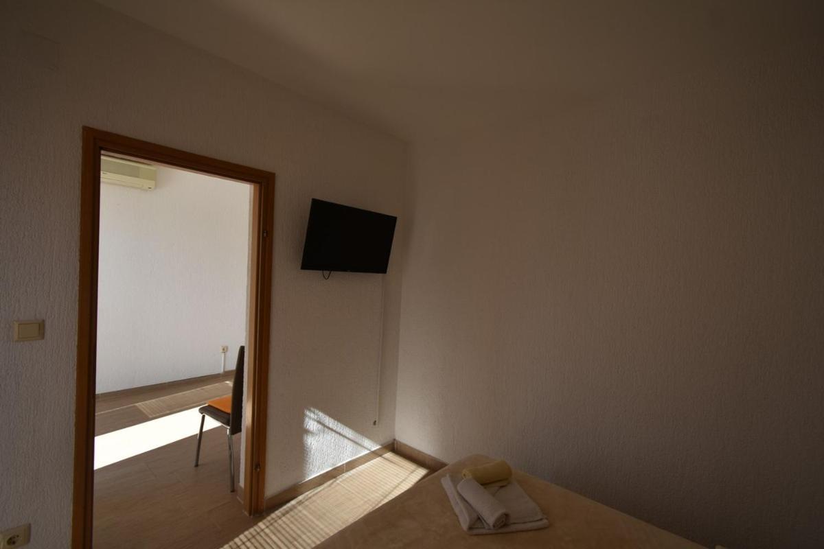 Denjak Apartments Kornić Екстериор снимка